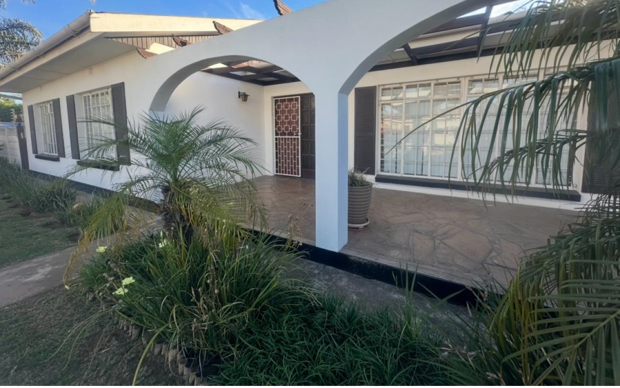 4 Bedroom Property for Sale in Windsor Park Eastern Cape